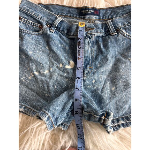 American Eagle Outfitters Women's Denim Distressed Bleach Jean Shorts Blue SZ 6‎ - Picture 8 of 9